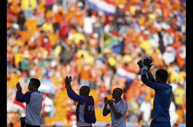 Reuters - Holanda ganó en un discreto encuentro.