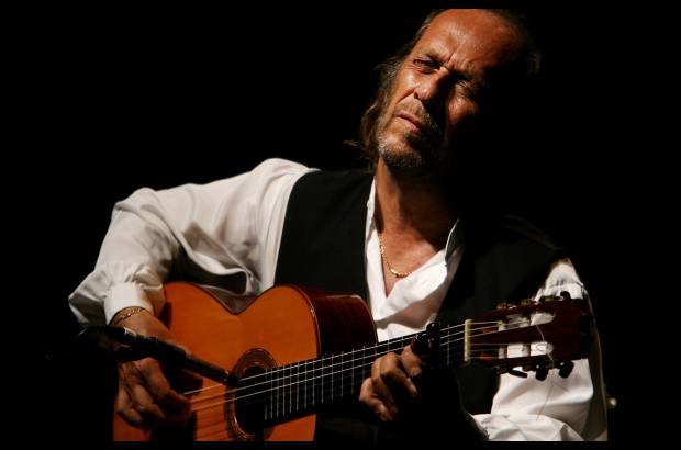 AFP - El que ser&#225; su &#225;lbum p&#243;stumo fue grabado en diferentes localidades, muchas de ellas en Espa&#241;a, y deja la ilusi&#243;n del artista de que el flamenco resurja con nuevos compositores y cantantes que le devuelvan su car&#225;cter.