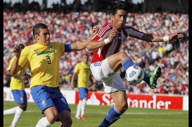 Reuters - El seleccionador de Paraguay, Gerardo Martino, dijo que le duele el empate 2-2 ante Brasil, en la segunda jornada de la Copa Am&#233;rica, solo en funci&#243;n de si afecta a la clasificaci&#243;n a los cuartos de final.