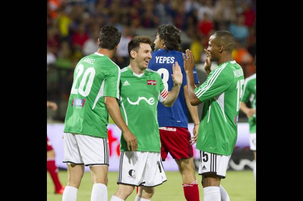 Edwin Bustamante - El mejor jugador del mundo, Lionel Messi, deleit&#243; junto a sus amigos a todos los asistentes al estadio Atanasio Girardot que disfrutaron de un espect&#225;culo lleno de f&#250;tbol y goles.
