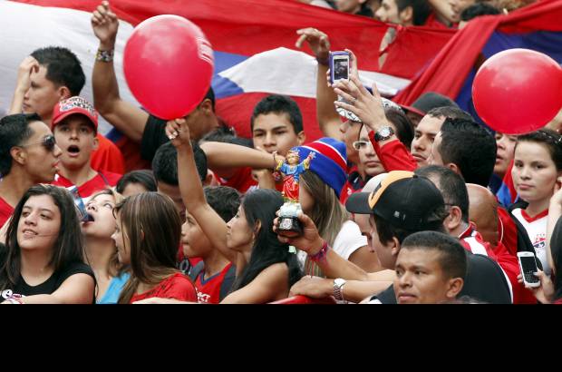 Jaime P&#233;rez - Millonarios alcanz&#243; la estrella 14 al superar en la gran final de la Liga Postob&#243;n II-2012 al Independiente Medell&#237;n. Dram&#225;tica definici&#243;n desde los penaltis despu&#233;s de empatar 0-0 en la ida y 1-1 este domingo.