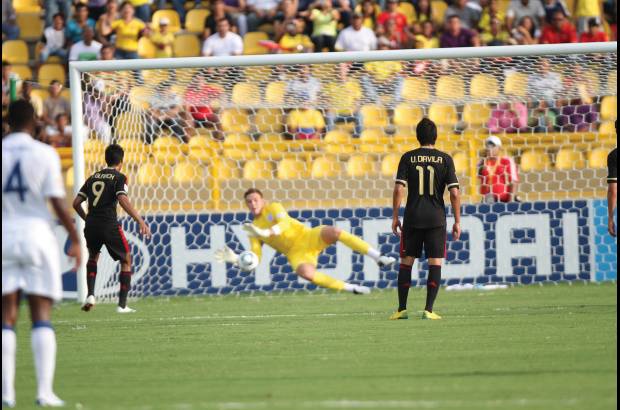 Colprensa - Ambos equipos pagaron un alto precio a su esfuerzo físico por su traslado desde Medellín a Cartagena. El guardameta Butland hizo hoy menos traumática la pálida presentación del once de Brian Eastick al contener un remate de Guarch desde el punto de penalti a los 14 minutos.