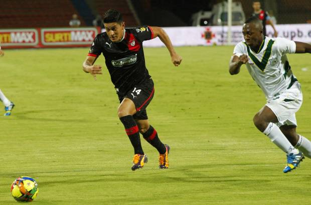 COLPRENSA - Los goles de Edwin del Castillo y Jean Carlos Blanco le dieron el triunfo (2-0) al Cúcuta sobre Alianza en el General Santander, donde no ganaban desde el 12 de mayo del 2013.