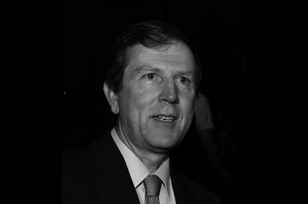 Juan Luis Mej&#237;a - Rector de la Universidad Eafit - &quot;EL COLOMBIANO est&#225; &#237;ntimamente ligado a mi vida. Yo esperaba la llegada de mi pap&#225; al mediod&#237;a con ese peri&#243;dico que era grandote. Lo ten&#237;a que leer acostado en el piso sobre las fr&#237;as baldosas, en especial la secci&#243;n de deportes. Fue muy importante para mi formaci&#243;n como lector su llegada diaria&quot;.