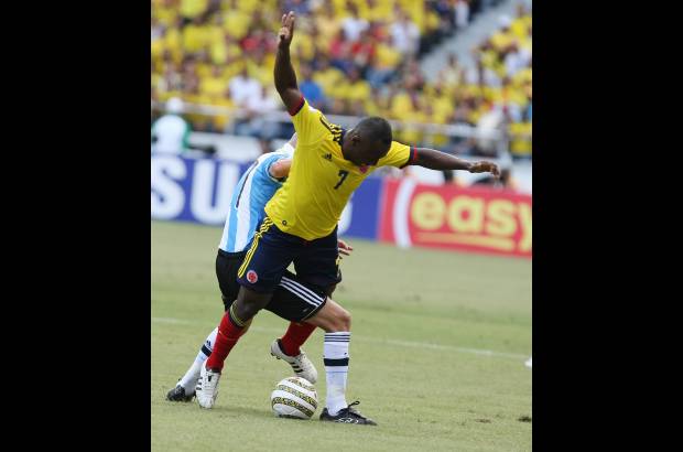 Juan Antonio Sánchez - La Selección perdió 1-2 con Argentina por no saber administrar el partido y equivocaciones fatales en la defensa.