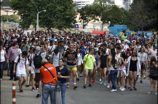 Manuel Saldarriaga - En la capital de Antioquia fueron cerca de 1000 personas las que recorrieron las calles de la ciudad.