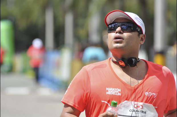 Esteban Jaramillo y Sebasti&#225;n Salazar - M&#225;s de 10 mil competidores se dieron cita en esta hist&#243;rica cita deportiva que se corr&#237;a en las modalidades de 5, 10, 21 y 42 kil&#243;metros.