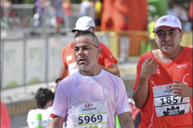 Esteban Jaramillo y Sebasti&#225;n Salazar - M&#225;s de 10 mil competidores se dieron cita en esta hist&#243;rica cita deportiva que se corr&#237;a en las modalidades de 5, 10, 21 y 42 kil&#243;metros.