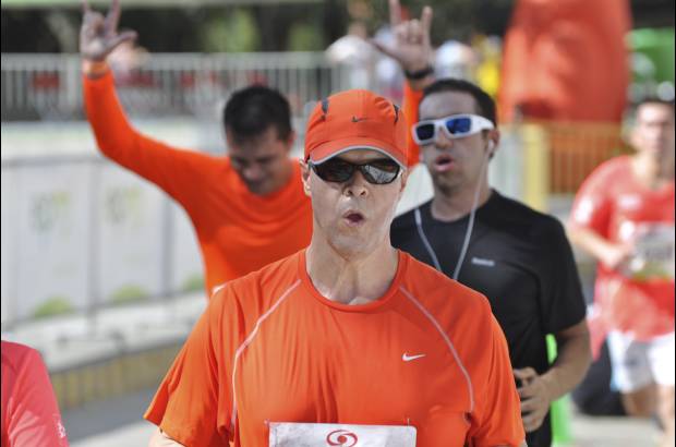 Esteban Jaramillo y Sebasti&#225;n Salazar - M&#225;s de 10 mil competidores se dieron cita en esta hist&#243;rica cita deportiva que se corr&#237;a en las modalidades de 5, 10, 21 y 42 kil&#243;metros.