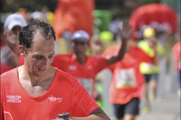 Esteban Jaramillo y Sebasti&#225;n Salazar - M&#225;s de 10 mil competidores se dieron cita en esta hist&#243;rica cita deportiva que se corr&#237;a en las modalidades de 5, 10, 21 y 42 kil&#243;metros.