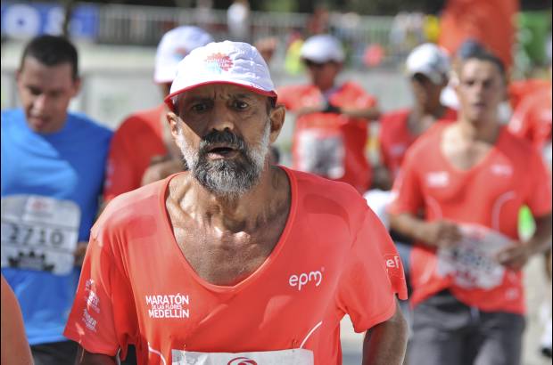 Esteban Jaramillo y Sebasti&#225;n Salazar - M&#225;s de 10 mil competidores se dieron cita en esta hist&#243;rica cita deportiva que se corr&#237;a en las modalidades de 5, 10, 21 y 42 kil&#243;metros.