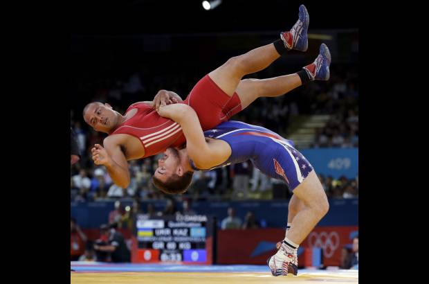Reuters - Con la categor&#237;a grecorromana se iniciaron los competencias en la lucha ol&#237;mpica.