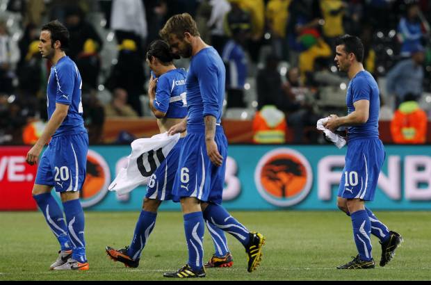 AP - Italia, actual campeón del mundo, sigue en deuda con sus hinchas luego de dos empates.
