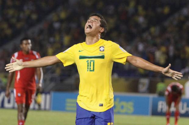 Colprensa - Brasil se quedar&#225; en Barranquilla para disputar los octavos de final del Mundial sub-20 de f&#250;tbol tras vencer este jueves 4-0 a Panam&#225; en cotejo disputado en el estadio Metropolitano de la capital del Atl&#225;ntico.