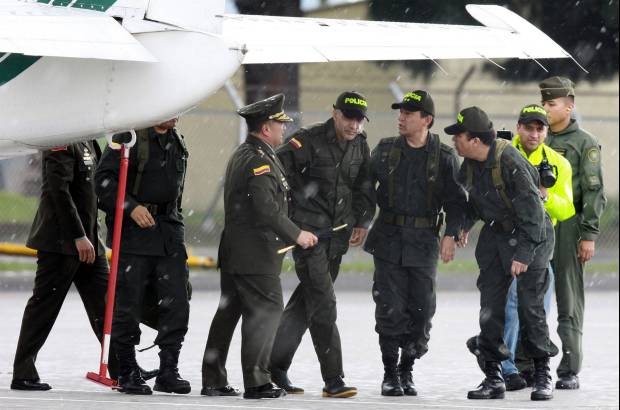 Ra&#250;l Palacios-Colprensa - El sargento Luis Alberto Erazo, secuestrado por la guerrilla de las Farc en diciembre de 1999 en Curillo, Caquet&#225;, por fin abraz&#243; nuevamente la libertad.