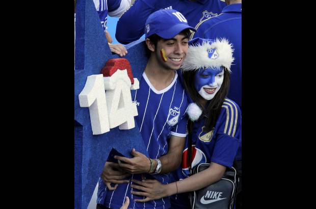 Colprensa - Millonarios alcanz&#243; la estrella 14 al superar en la gran final de la Liga Postob&#243;n II-2012 al Independiente Medell&#237;n. Dram&#225;tica definici&#243;n desde los penaltis despu&#233;s de empatar 0-0 en la ida y 1-1 este domingo.