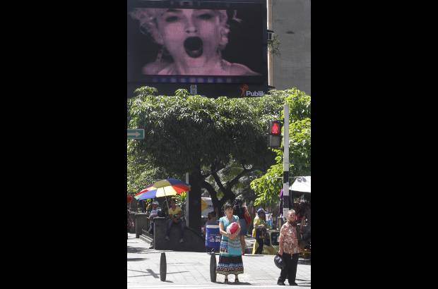 Foto R&#243;binson S&#225;enz - As&#237; luce el centro de Medell&#237;n con la Madonnaman&#237;a.