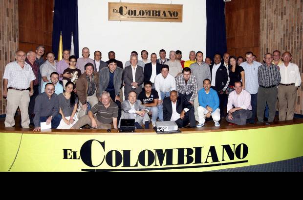 Jaime P&#233;rez Mun&#233;var - El VI Ciberencuentro de C&#225;psulas reuni&#243; una vez m&#225;s a los amantes del bal&#243;n en el auditorio Francisco de Paula P&#233;rez, del peri&#243;dico EL COLOMBIANO.