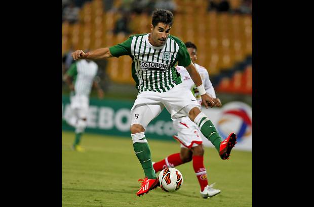 Julio César Herrera - La primera anotación llegó en un balón parado (18').