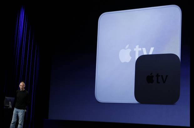 Reuters - La nueva Apple TV tiene un precio de 99 d&#243;lares y un cuarto del tama&#241;o de la versi&#243;n anterior.