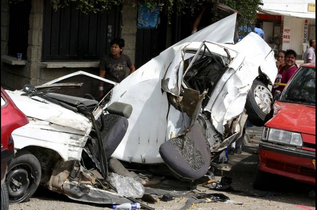 Juan Antonio Sánchez - Un accidente de un camión de leche dejó cuatro muertos en la vía a Puerto Berrío.