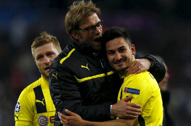 REUTERS - En el final, los contraataques del Dortmund comenzaron a ser letales. Reus traz&#243; un pase perfecto para G&#252;ndogan cuyo remate fue detenido por L&#243;pez.