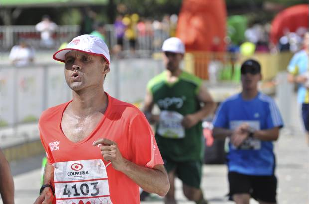 Esteban Jaramillo y Sebasti&#225;n Salazar - M&#225;s de 10 mil competidores se dieron cita en esta hist&#243;rica cita deportiva que se corr&#237;a en las modalidades de 5, 10, 21 y 42 kil&#243;metros.