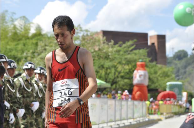 Esteban Jaramillo y Sebasti&#225;n Salazar - M&#225;s de 10 mil competidores se dieron cita en esta hist&#243;rica cita deportiva que se corr&#237;a en las modalidades de 5, 10, 21 y 42 kil&#243;metros.