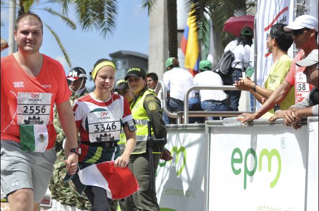 Esteban Jaramillo y Sebasti&#225;n Salazar - M&#225;s de 10 mil competidores se dieron cita en esta hist&#243;rica cita deportiva que se corr&#237;a en las modalidades de 5, 10, 21 y 42 kil&#243;metros.