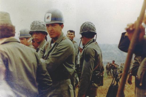 - Ch&#225;vez fue confundador en 1982 del Movimiento Bolivariano Revolucionario 200 en medio de la crisis econ&#243;mica y social que conllev&#243; al llamado Caracazo en 1989.