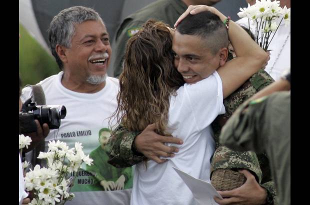 AP - Moncayo, feliz, en libertad.