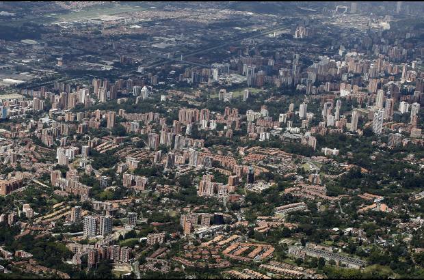 Foto: archivo El Colombiano - El crecimiento económico ha propiciado un desarrollo en la construcción de vivienda en gran parte la zona sur.