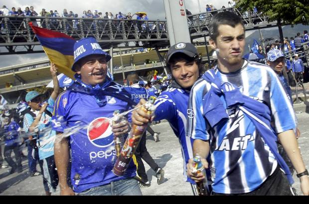 Colprensa - Millonarios alcanz&#243; la estrella 14 al superar en la gran final de la Liga Postob&#243;n II-2012 al Independiente Medell&#237;n. Dram&#225;tica definici&#243;n desde los penaltis despu&#233;s de empatar 0-0 en la ida y 1-1 este domingo.