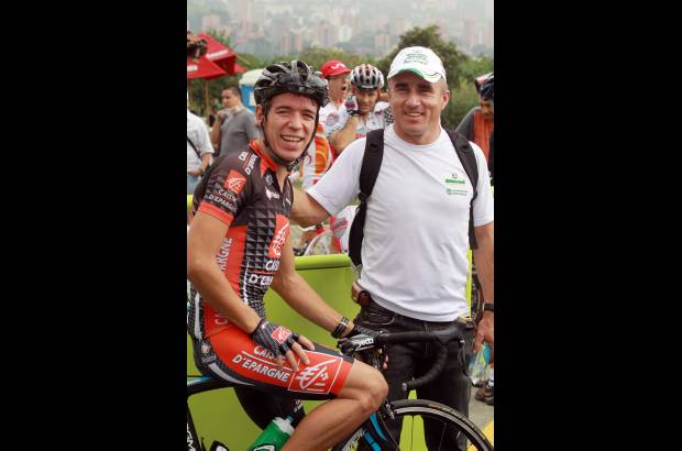 Manuel Saldarriaga - El mejor corredor colombiano de cuantos hay en Europa, es el urrae&#241;o Rigoberto Ur&#225;n. Adem&#225;s de saludar a amigos como H&#233;ctor Iv&#225;n Palacio (campe&#243;n de una Vuelta a Colombia) le meti&#243; duro al criterio en la &#233;lite, categor&#237;a que fue seguida con mucho inter&#233;s por los 42 ni&#241;os que trajo de Urrao.
