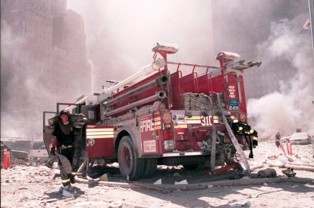 Archivo - Los rescatistas de Nueva York se convirtieron en h&#233;roes por salvar cientos de vidas mientras arriesgaban la de ellos mismos.
