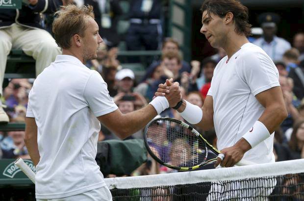 - Un desconocido, el belga Steve Darcis, elimin&#243; de Winbledon a Nadal.