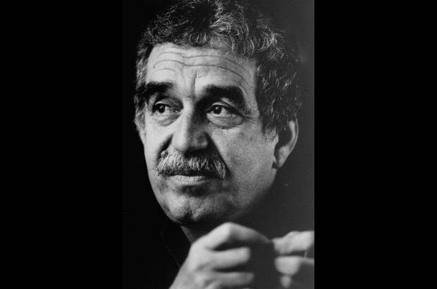 AP - 1967. Publica Cien años de Soledad, con una editorial argentina, después de 18 meses de trabajo imparable y 17 años de estarla madurando. Es considerada su obra cumbre. Pablo Neruda dice sobre ella: "Es la mejor novela que se ha escrito en castellano después del Quijote".