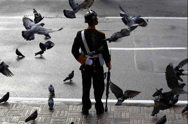 Reuters - La Guardia Presidencial estuvo atenta a la seguridad en la ceremonia.