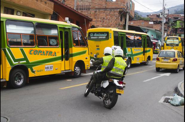 Esteban Vanegas - El asesinato del conductor Fredy Ramírez Jaramillo, de 39 años de edad, en la parte baja del barrio Buenos Aires fue la causa para el paro de conductores de 63 buses de la empresa Copatra.