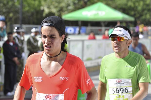 Esteban Jaramillo y Sebasti&#225;n Salazar - M&#225;s de 10 mil competidores se dieron cita en esta hist&#243;rica cita deportiva que se corr&#237;a en las modalidades de 5, 10, 21 y 42 kil&#243;metros.