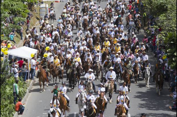 Esteban Vanegas - Más de 6.500 caballos participaron de la versión número 27 del Desfile a Caballo de la Feria de las Flores.
