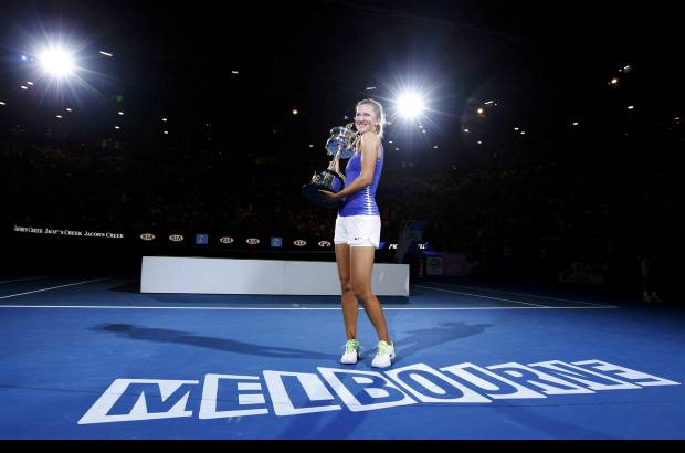 Reuters - La tenista bielorrusa Victoria Azarenka se proclam&#243; campeona del Abierto de Australia.