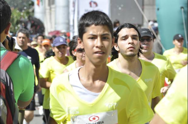 Esteban Jaramillo y Sebastián Salazar - Más de 10 mil competidores se dieron cita en esta histórica cita deportiva que se corría en las modalidades de 5, 10, 21 y 42 kilómetros