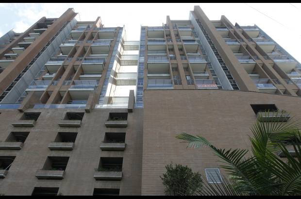 R&#243;binson S&#225;enz - Residentes de Continental Towers aseguraron que desde noviembre de 2012 iniciaron un seguimiento a los fallos que ya se percib&#237;an en sus apartamentos y zonas comunes.