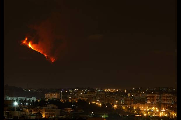 Reuters - Etna es el volcán más alto y el más activo de Europa, está en la isla de Sicilia, Italia.