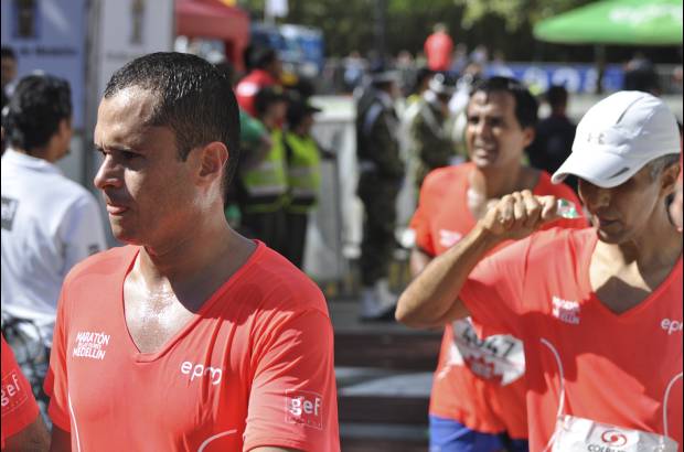 Esteban Jaramillo y Sebasti&#225;n Salazar - M&#225;s de 10 mil competidores se dieron cita en esta hist&#243;rica cita deportiva que se corr&#237;a en las modalidades de 5, 10, 21 y 42 kil&#243;metros.