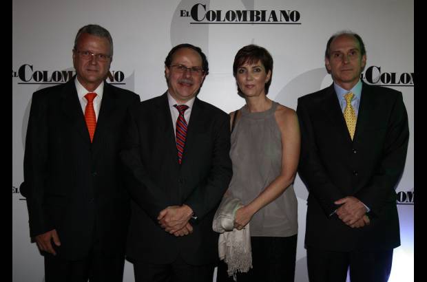 Edwin Bustamante Restrepo - Otto Elger, Luis Miguel de Bedout Hernández, Camila Platin y Felipe Múnera.