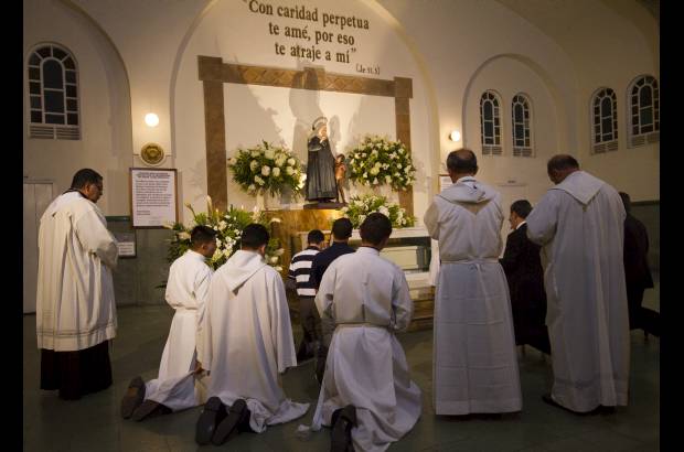 Edwin Bustamante - El 25 de abril de 2004 Juan Pablo II beatific&#243; a la Madre Laura. Nueve a&#241;os despu&#233;s, la llamamos Santa.