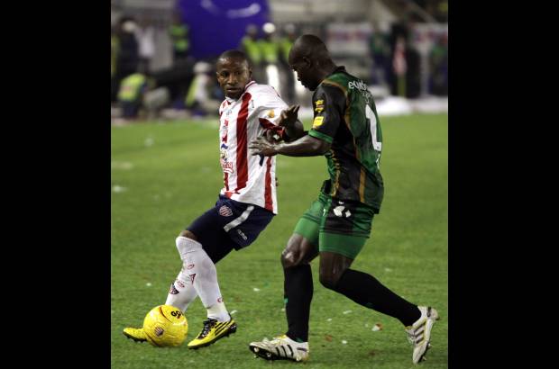 Colprensa - El Atl&#233;tico Junior se impuso por 3-1 a la Equidad y alcanz&#243; su sexto t&#237;tulo, adem&#225;s de una plaza en la Copa Libertadores del 2011.