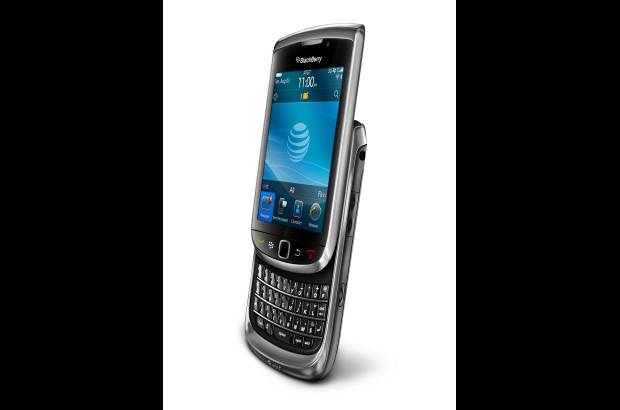 Reuters - El fabricante canadiense de tel&#233;fonos m&#243;viles Research in Motion (RIM) present&#243; en Nueva York su nuevo modelo de Blackberry para la operadora telef&#243;nica AT&T, que saldr&#225; a la venta el pr&#243;ximo 12 de agosto.